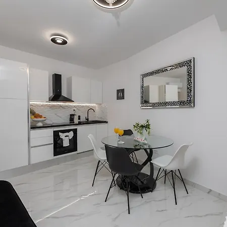 Bartulin Apartamento Split