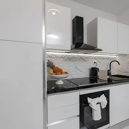 Bartulin Apartamento *